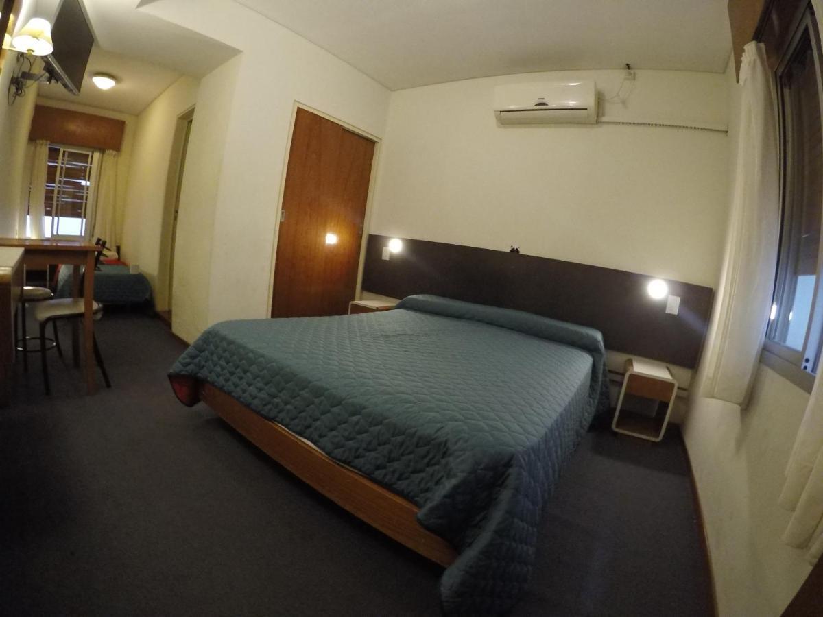 קורדובה Hotel Riviera מראה חיצוני תמונה